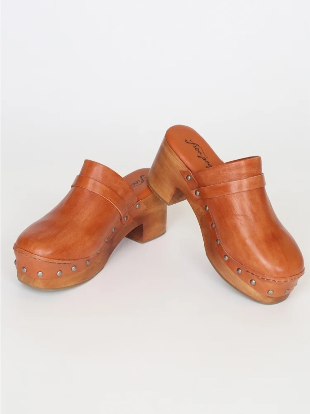 Free people calabasas tan leather clog mules size 5.5